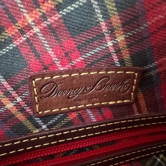 Dooney & Bourke Brown Leather Bag with Cream Shearling plaid lining - Picture 7 of 9